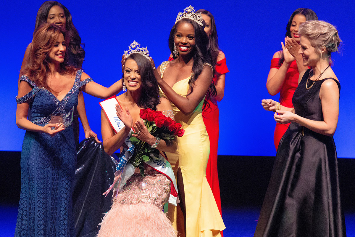 LaCrisha being crowned