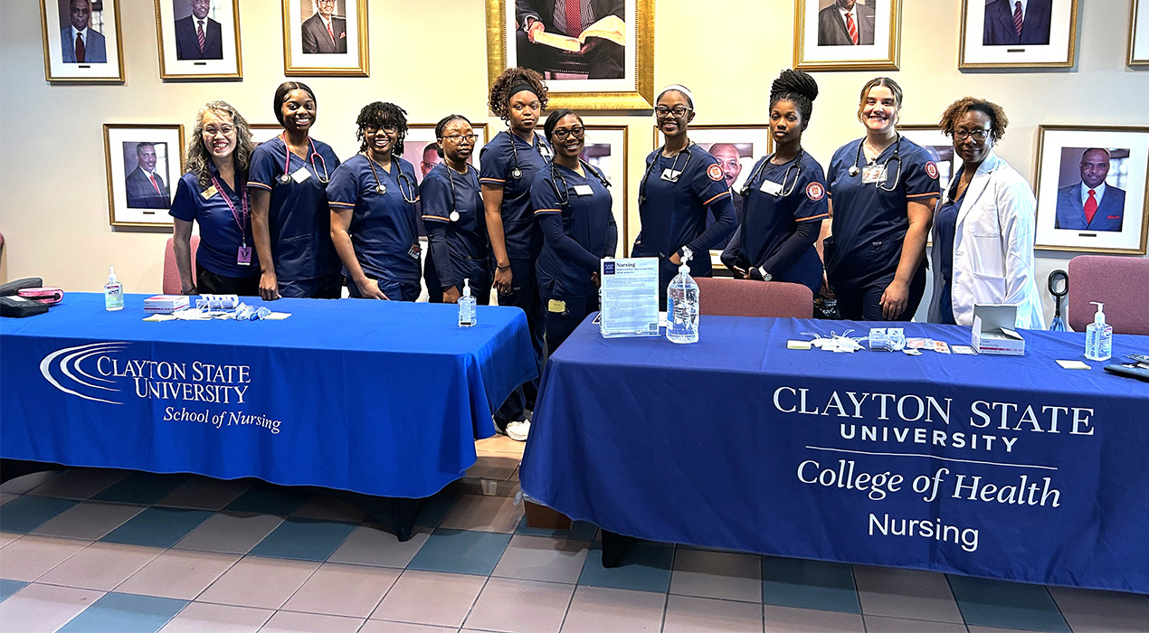 college-of-nursing-students