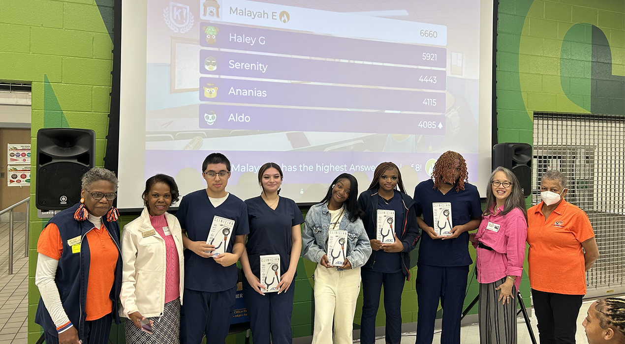 nursing-professors-and-students